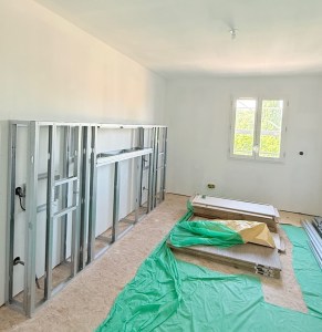 "Chambre parentale dressing salle d'eau avant aménagement et travaux Luberon"